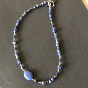 Blue bead 18 in necklace